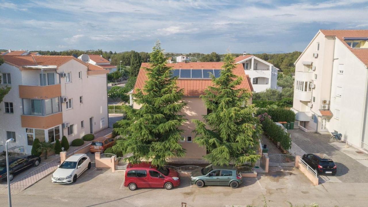 Apartmani Nedoklan Srima Esterno foto