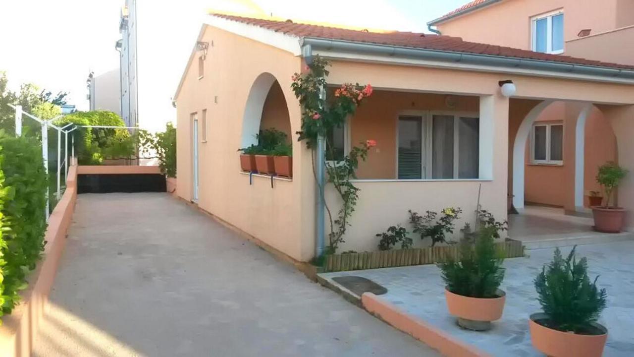 Apartmani Nedoklan Srima Esterno foto
