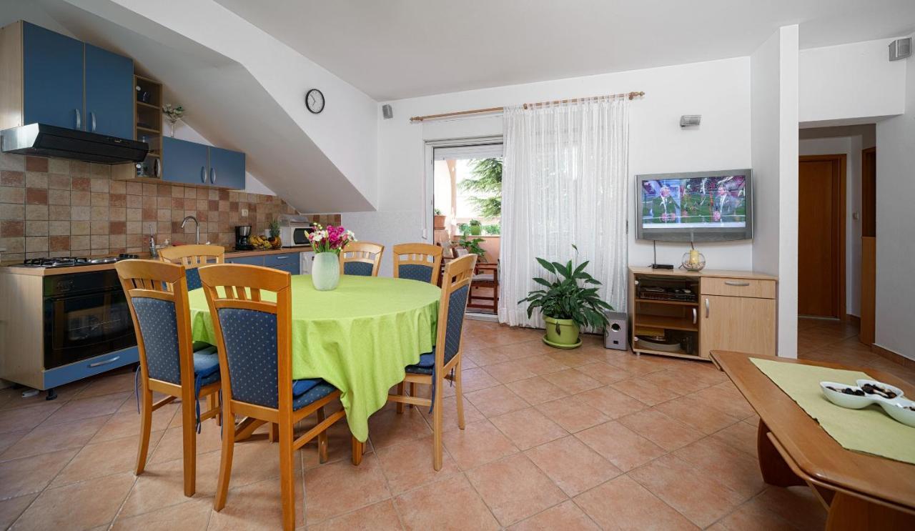 Apartmani Nedoklan Srima Esterno foto