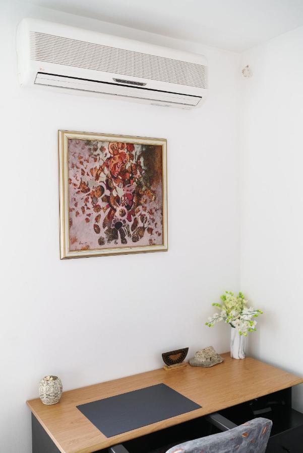 Apartmani Nedoklan Srima Esterno foto
