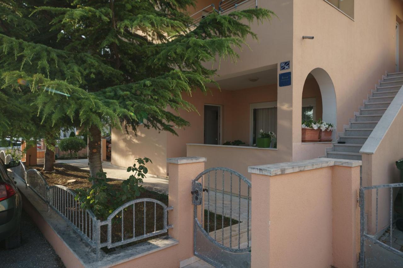 Apartmani Nedoklan Srima Esterno foto