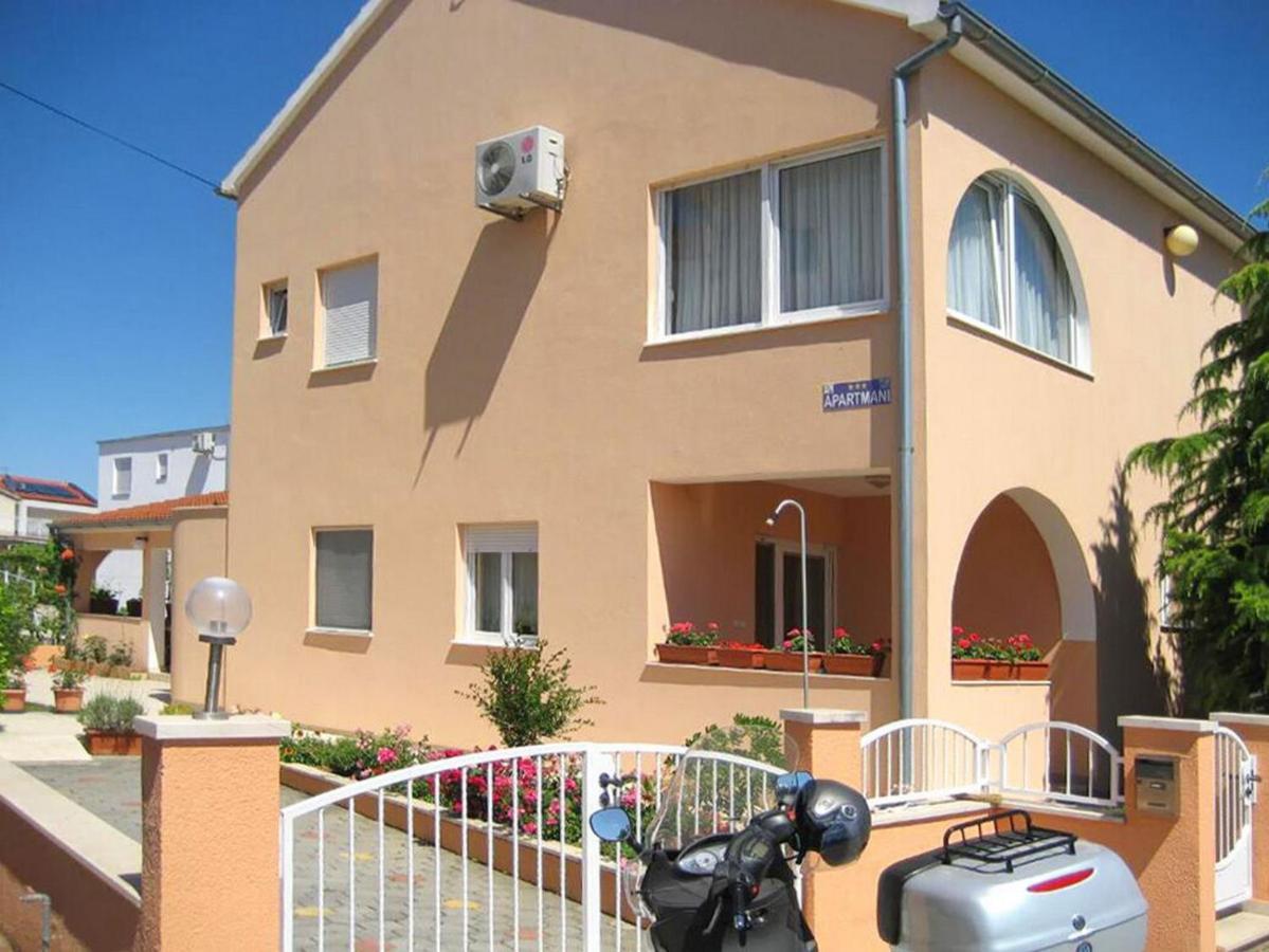 Apartmani Nedoklan Srima Esterno foto
