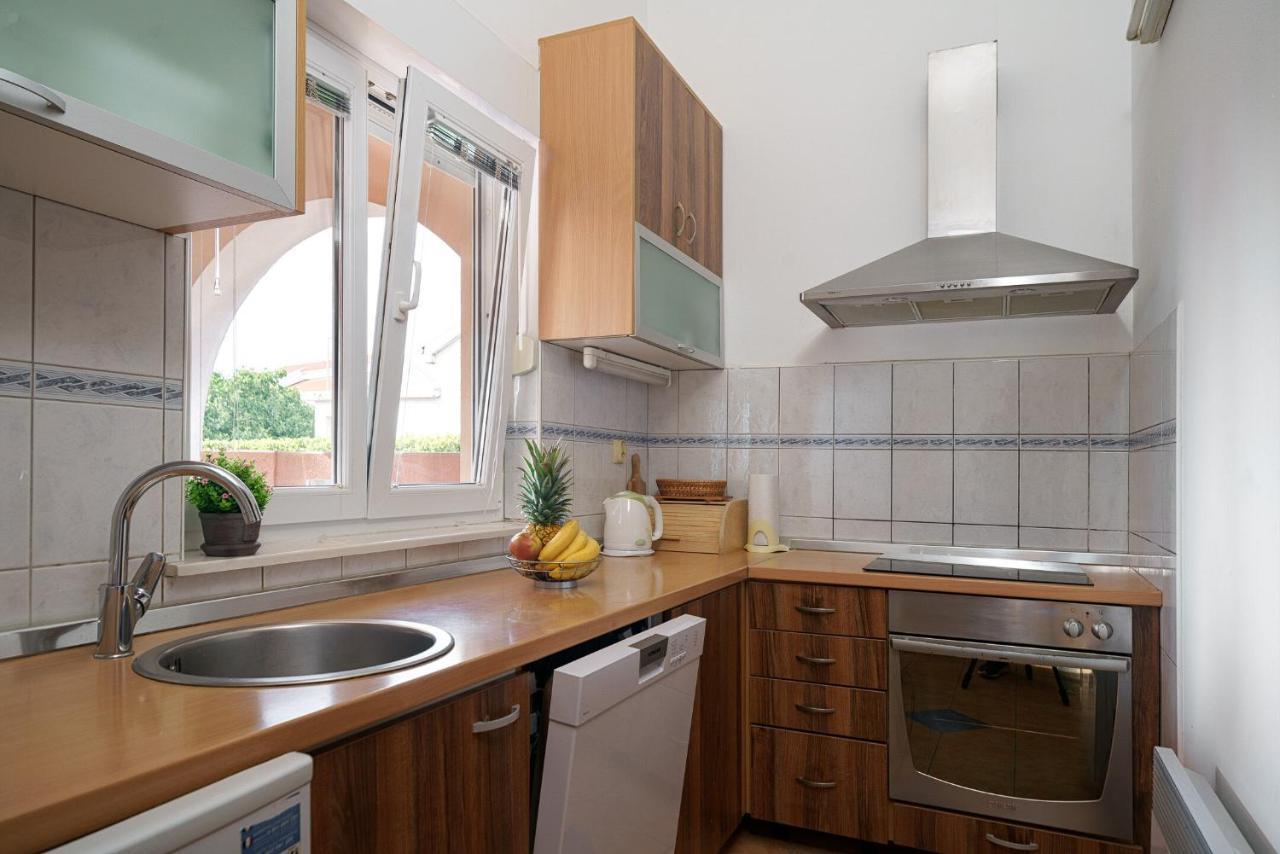 Apartmani Nedoklan Srima Esterno foto