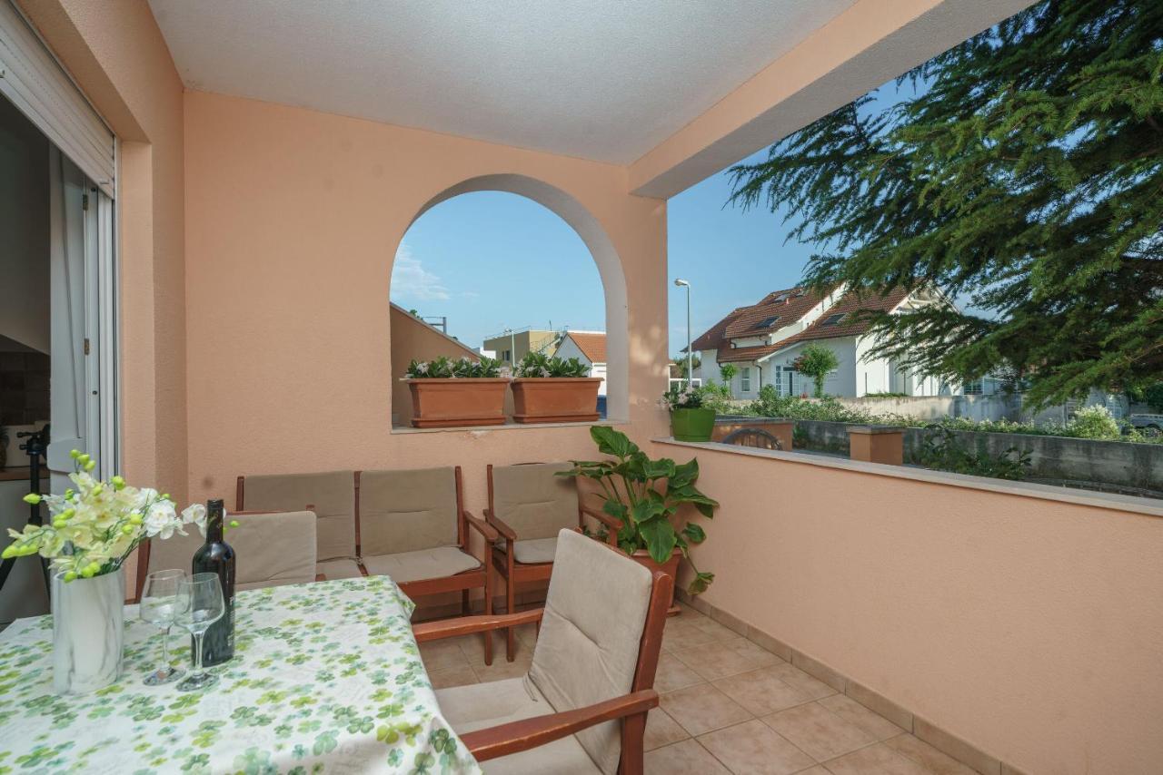 Apartmani Nedoklan Srima Esterno foto
