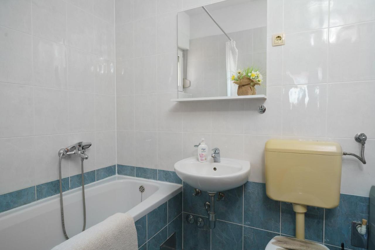 Apartmani Nedoklan Srima Esterno foto