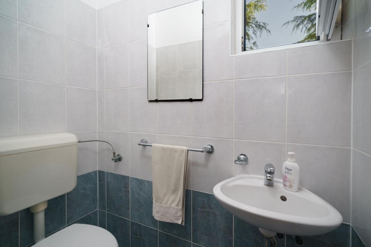 Apartmani Nedoklan Srima Esterno foto