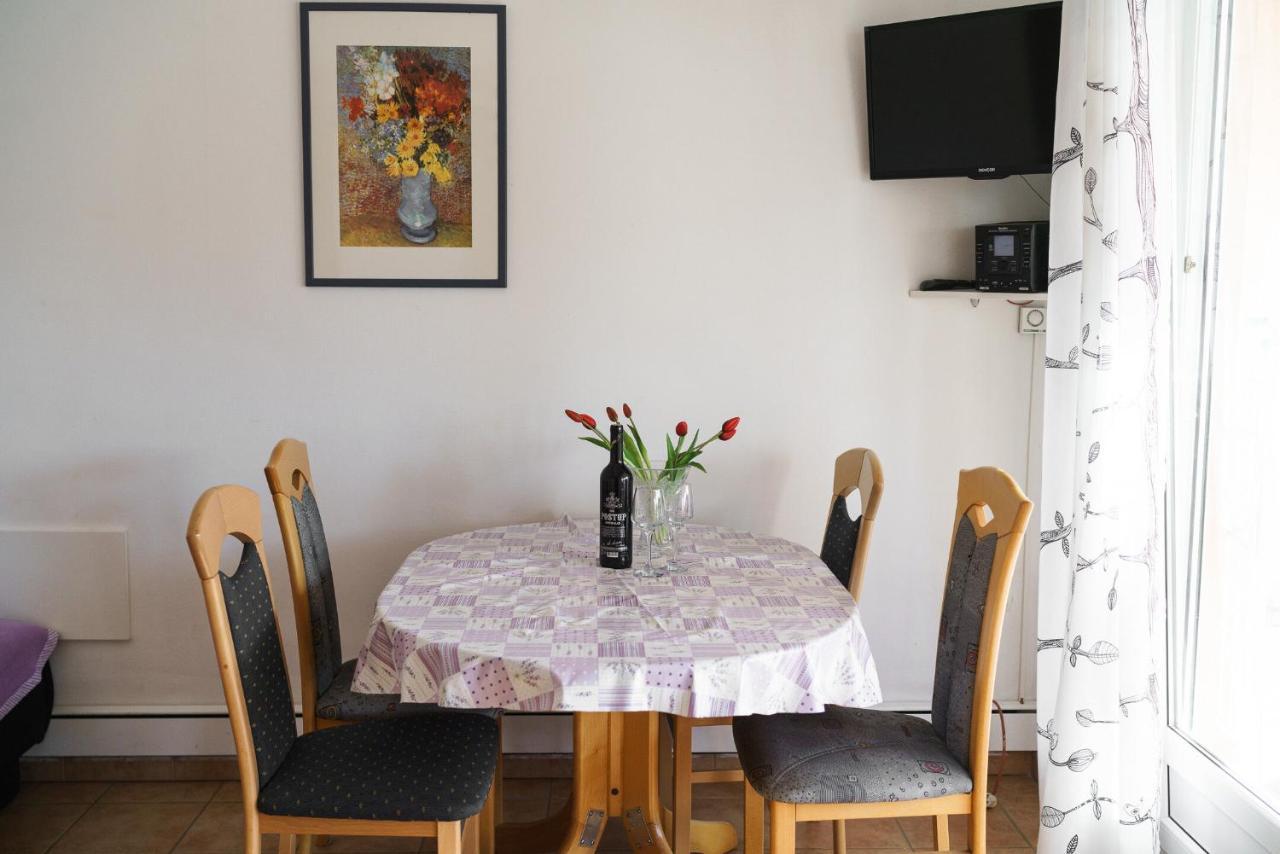 Apartmani Nedoklan Srima Esterno foto