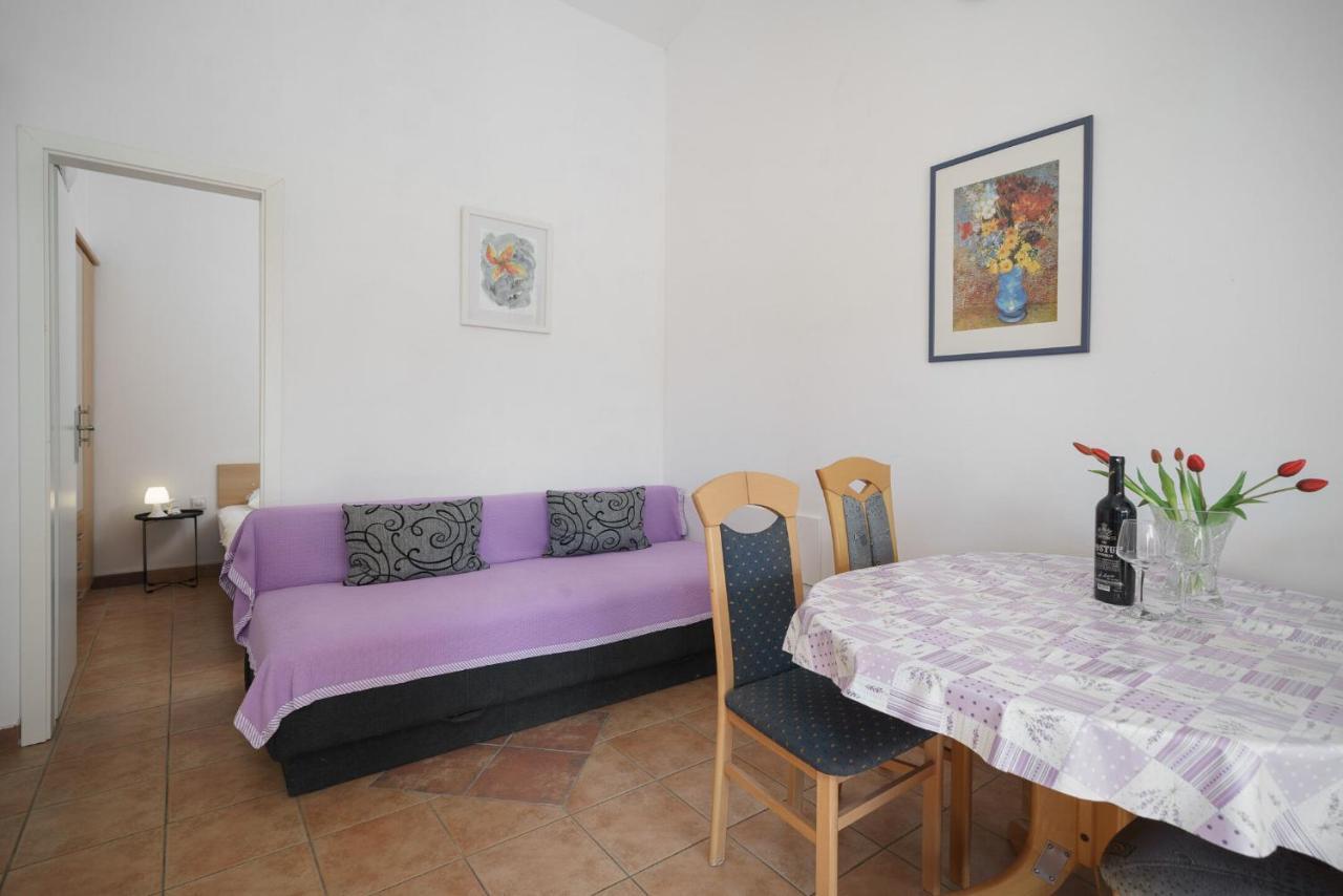 Apartmani Nedoklan Srima Esterno foto