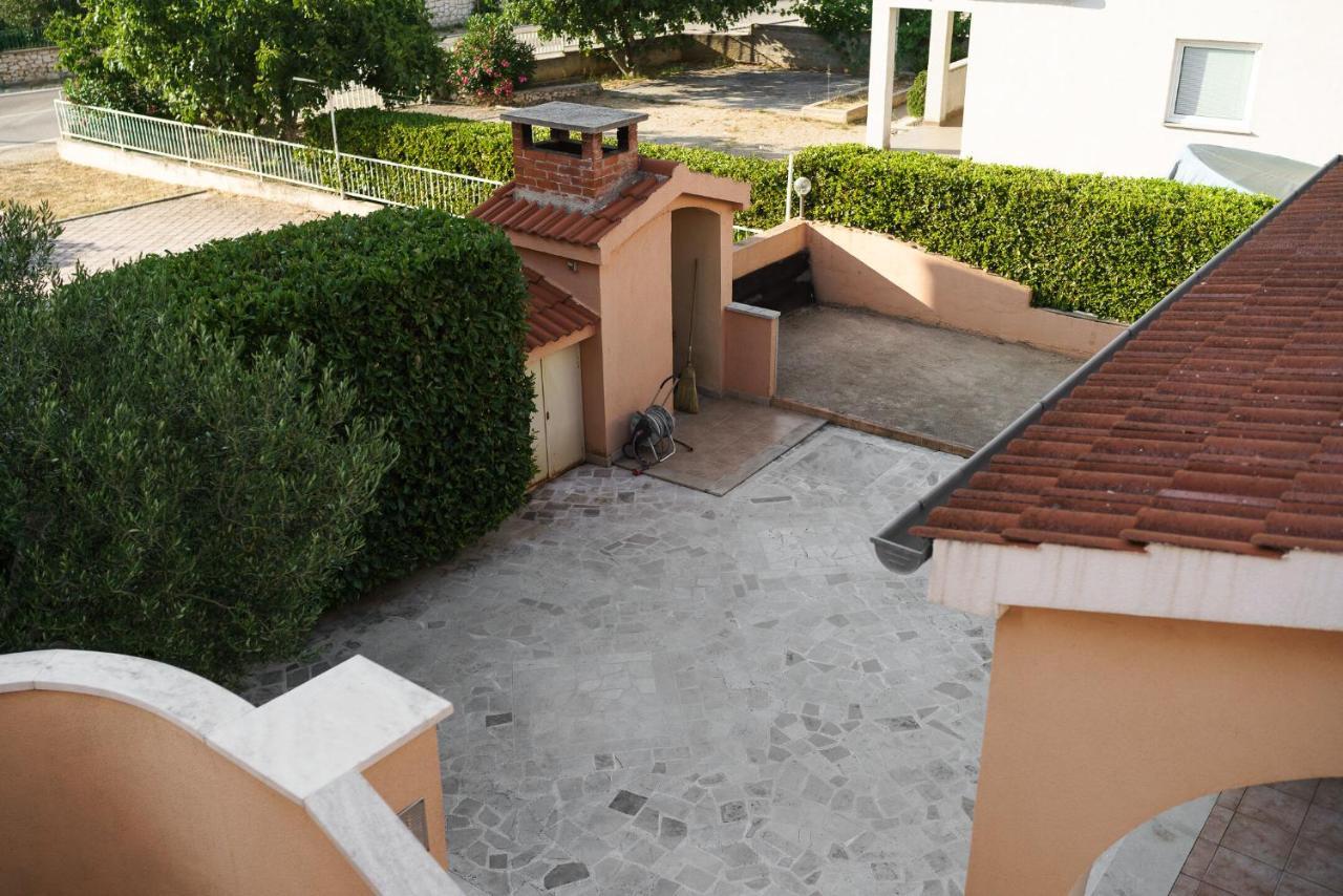 Apartmani Nedoklan Srima Esterno foto