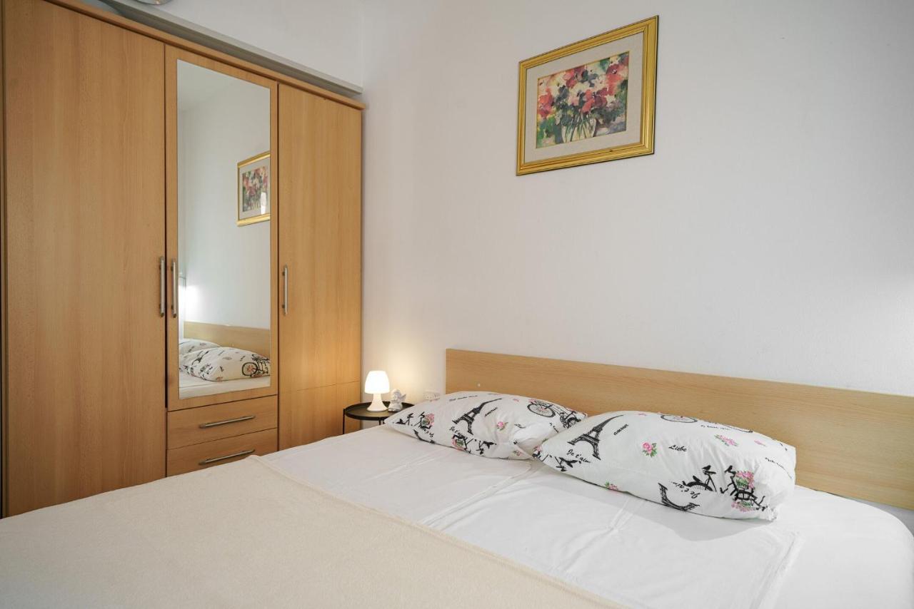 Apartmani Nedoklan Srima Esterno foto