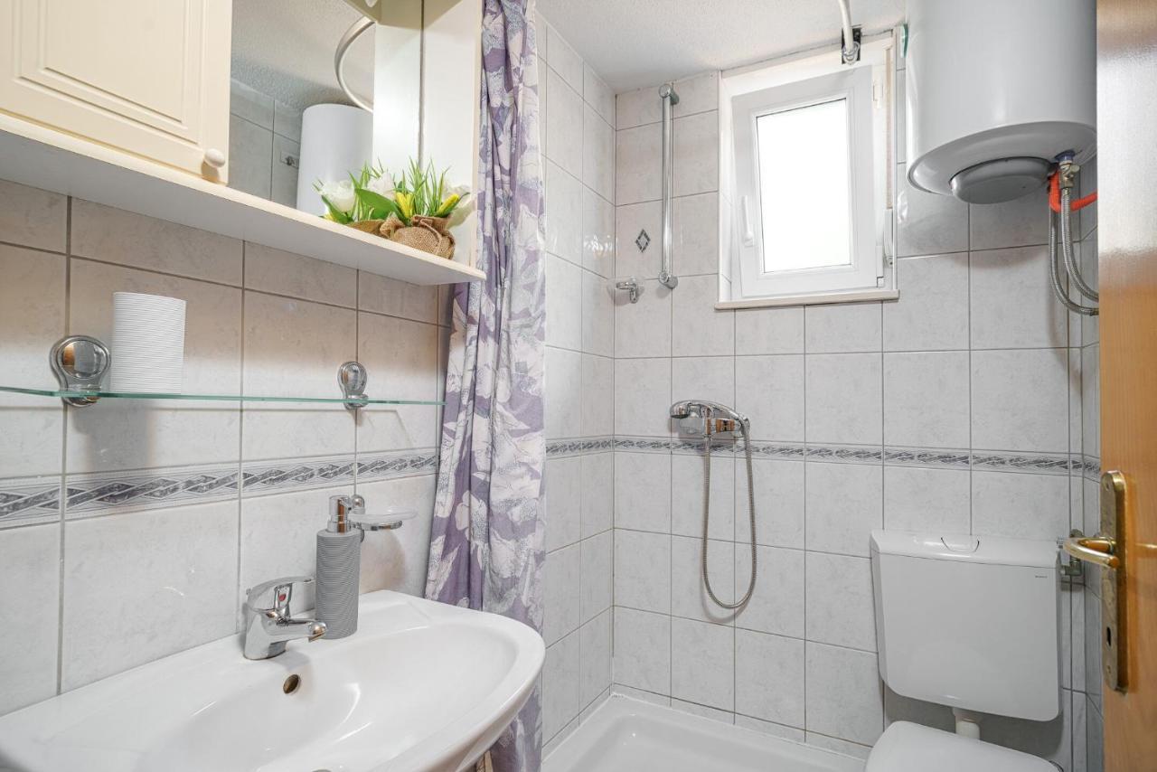Apartmani Nedoklan Srima Esterno foto