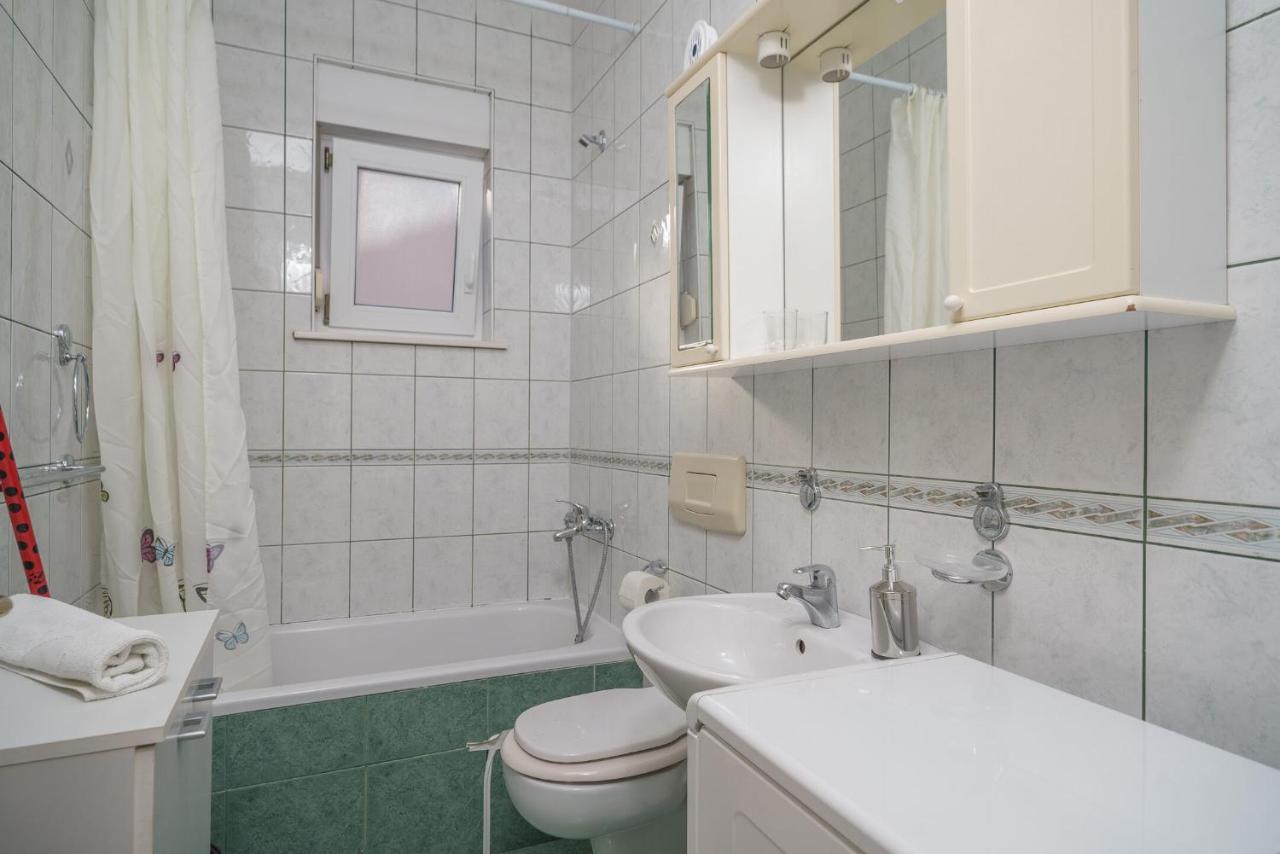 Apartmani Nedoklan Srima Esterno foto
